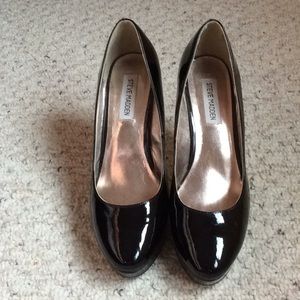 Steve Madden Platform Pumps